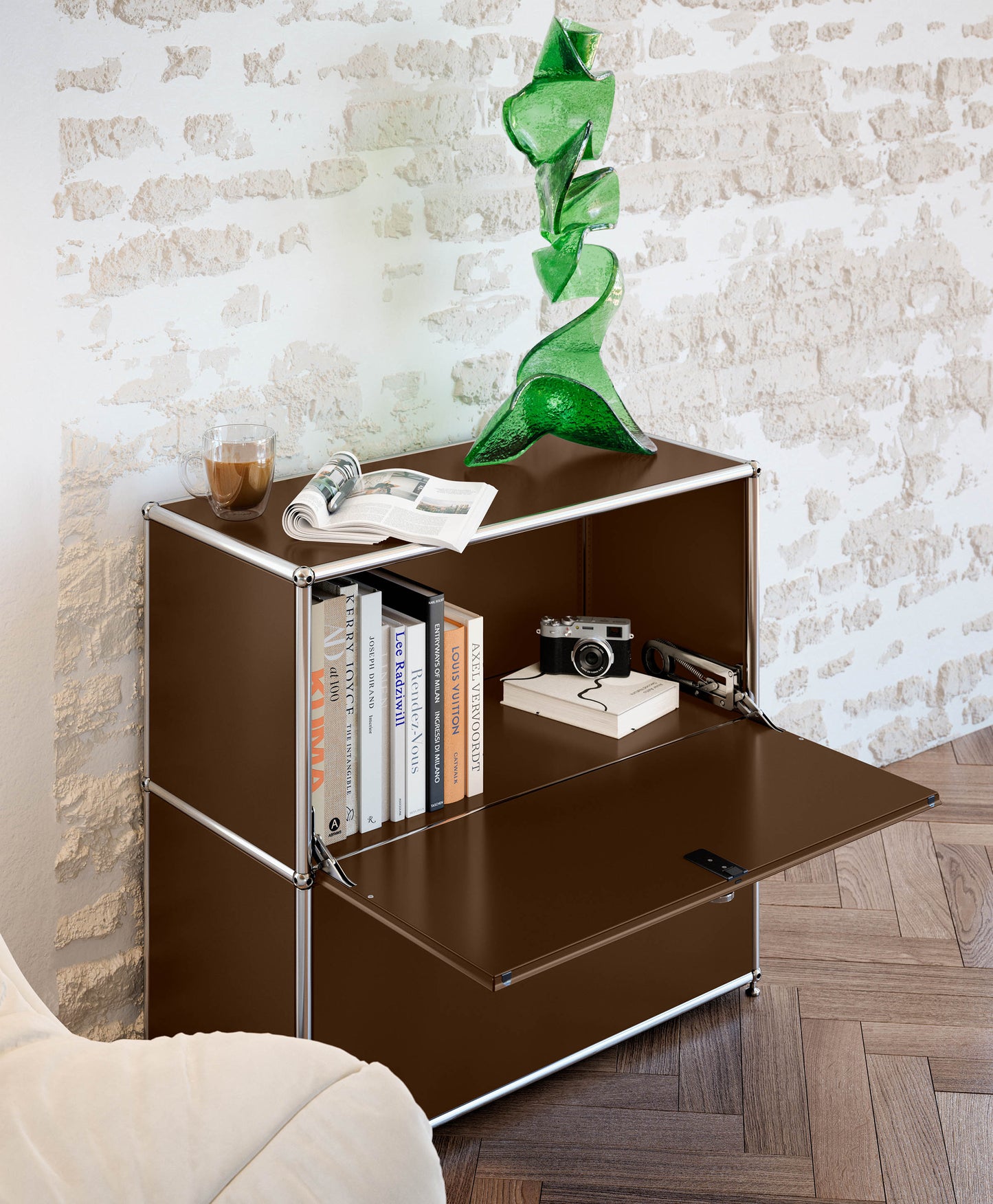 USM Haller Sideboard mit zwei Klapptüren