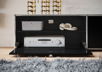 USM Haller E TV / Hi-Fi Sideboard mit indirekter Beleuchtung